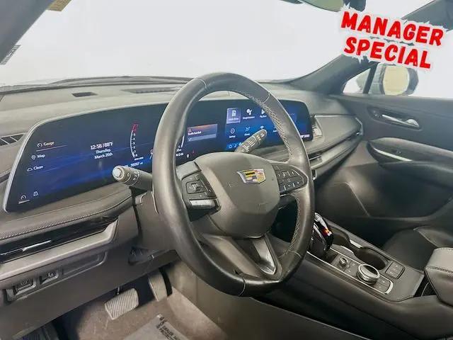 2024 Cadillac XT4 AWD Premium Luxury