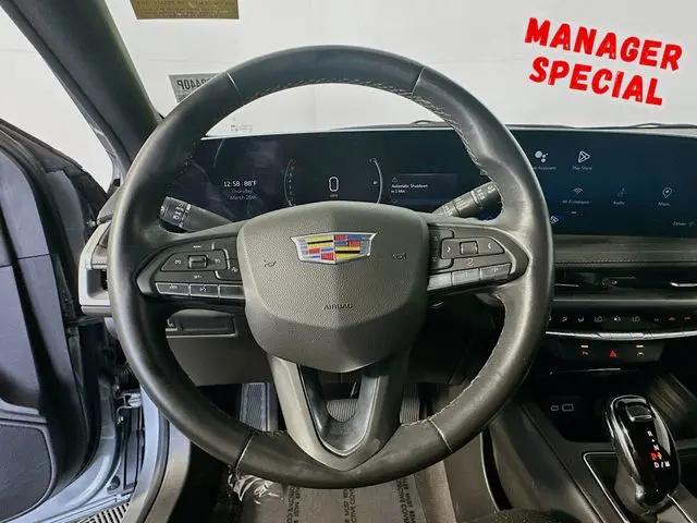 2024 Cadillac XT4 AWD Premium Luxury