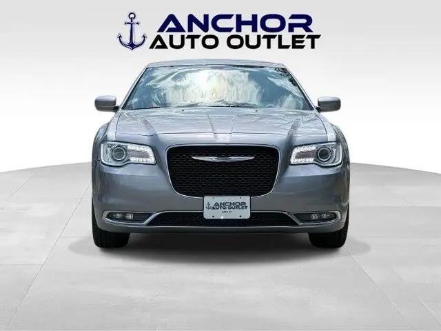 2015 Chrysler 300 Limited