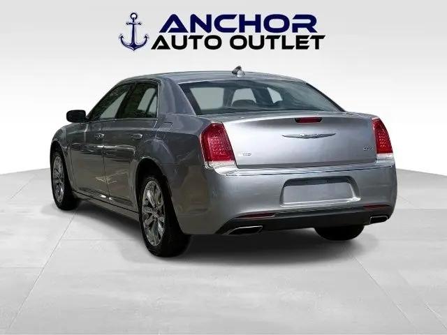 2015 Chrysler 300 Limited