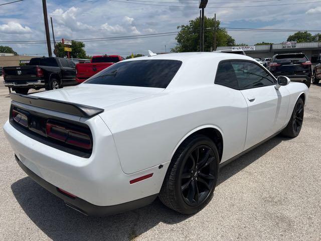 2018 Dodge Challenger SXT Plus