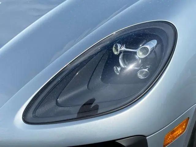 2019 Porsche Macan Macan