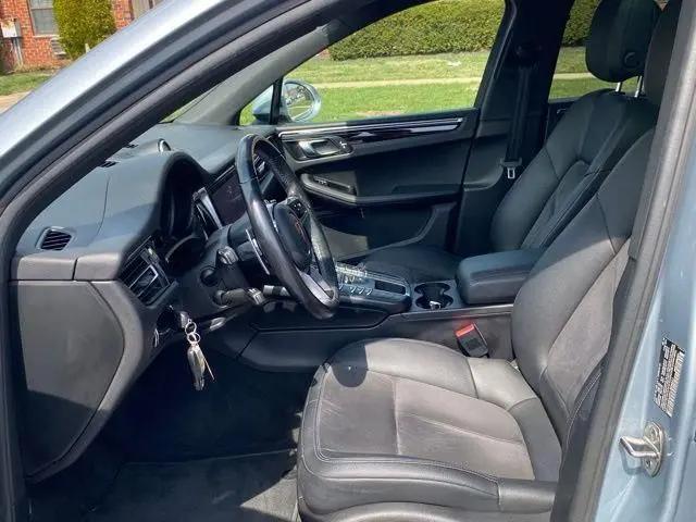 2019 Porsche Macan Macan
