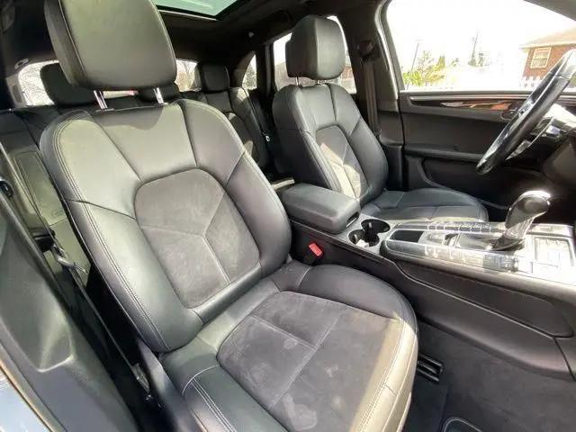 2019 Porsche Macan Macan