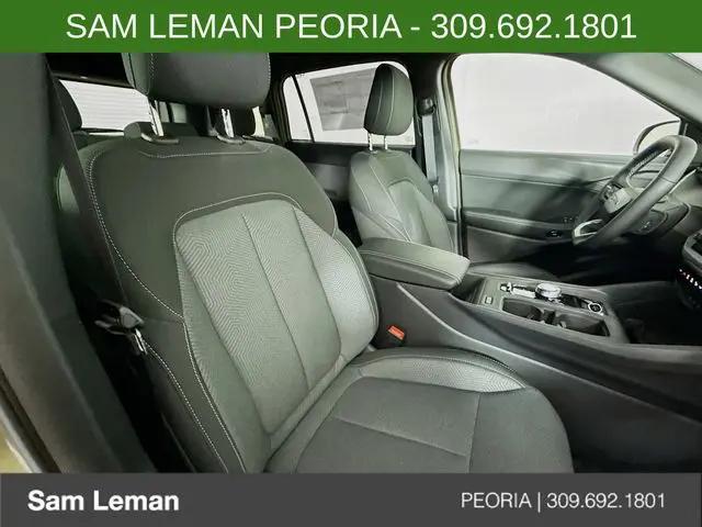 2026 Jeep Cherokee Laredo 4x4