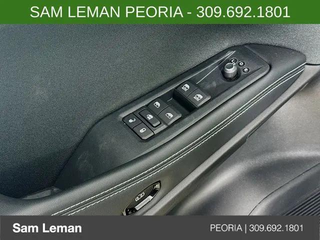 2026 Jeep Cherokee Laredo 4x4