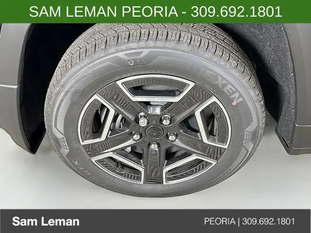 2026 Jeep Cherokee Laredo 4x4