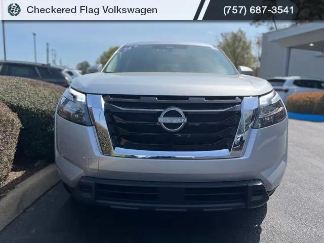 2024 Nissan Pathfinder SV FWD