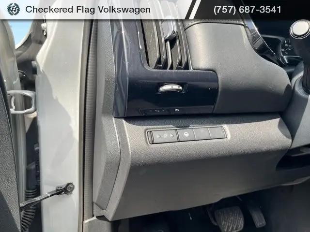 2024 Nissan Pathfinder SV FWD