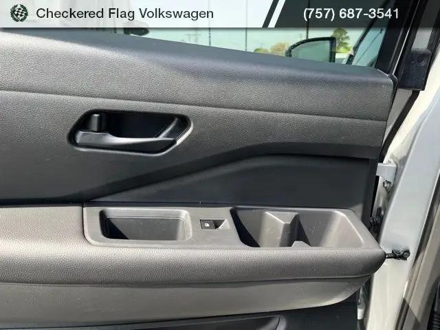 2024 Nissan Pathfinder SV FWD
