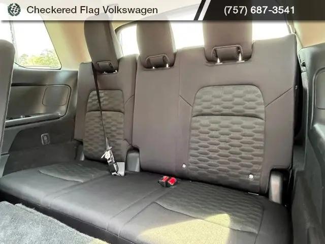 2024 Nissan Pathfinder SV FWD