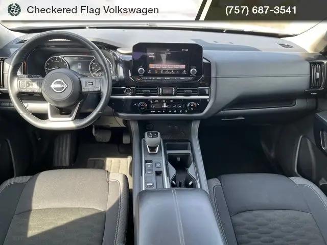 2024 Nissan Pathfinder SV FWD