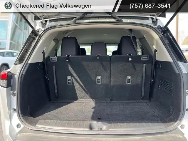 2024 Nissan Pathfinder SV FWD