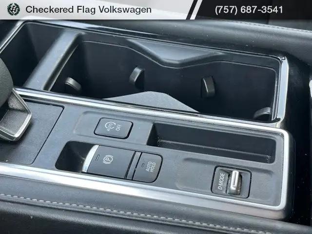 2024 Nissan Pathfinder SV FWD
