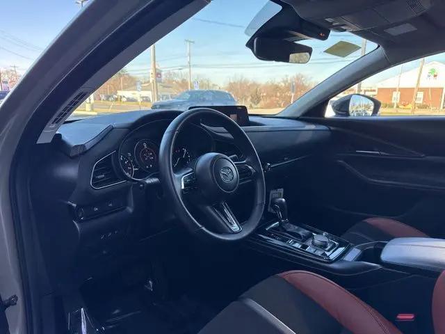 2025 Mazda CX-30 2.5 Carbon Turbo