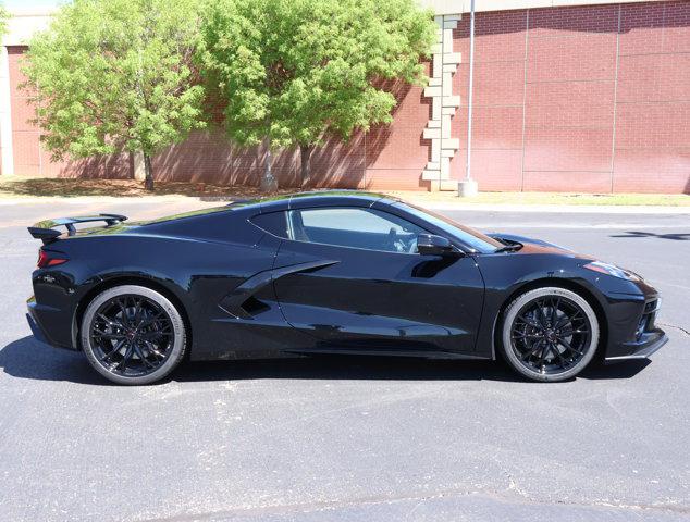 2026 Chevrolet Corvette Stingray Coupe, 2LT, RWD