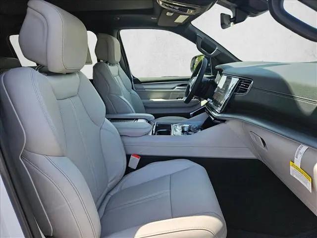 2026 Jeep Grand Wagoneer Limited Altitude 4x4