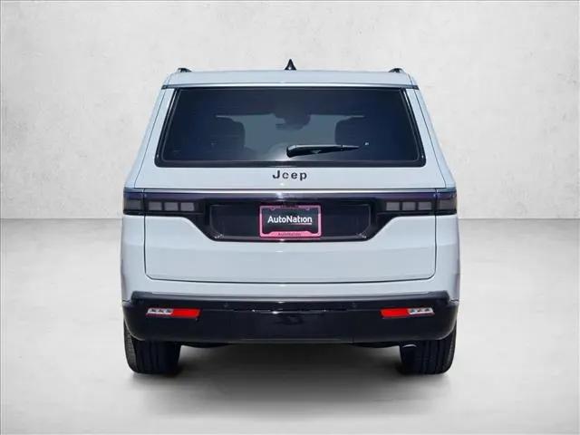 2026 Jeep Grand Wagoneer 4x2