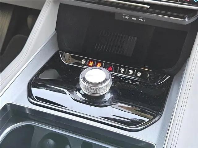 2026 Jeep Grand Wagoneer 4x2
