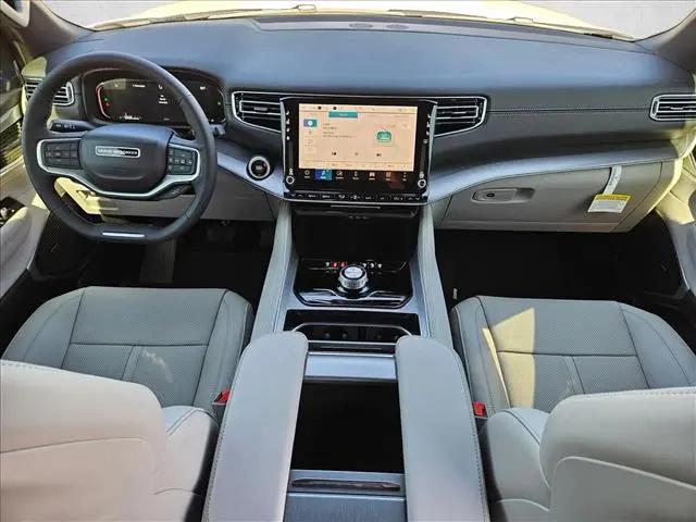 2026 Jeep Grand Wagoneer 4x2