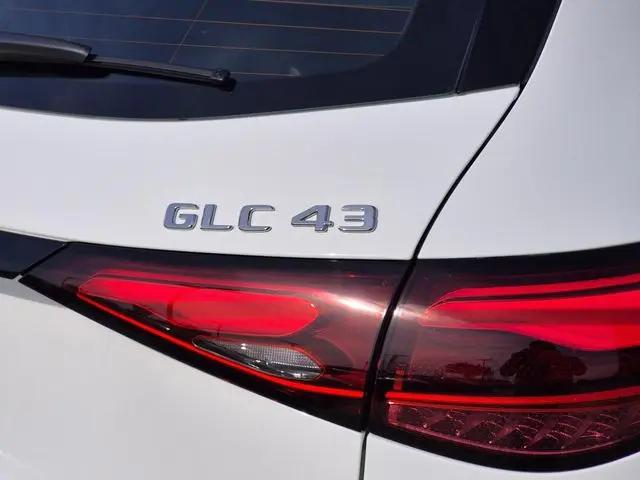 2026 Mercedes-Benz GLC 4MATIC
