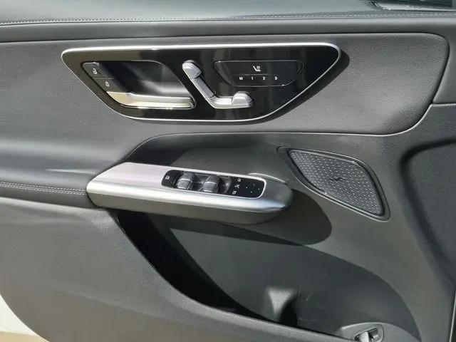 2026 Mercedes-Benz GLC 4MATIC