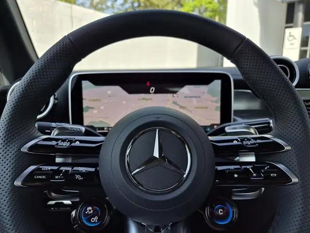 2026 Mercedes-Benz GLC 4MATIC