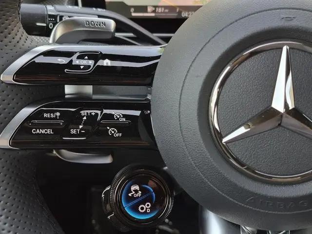 2026 Mercedes-Benz GLC 4MATIC