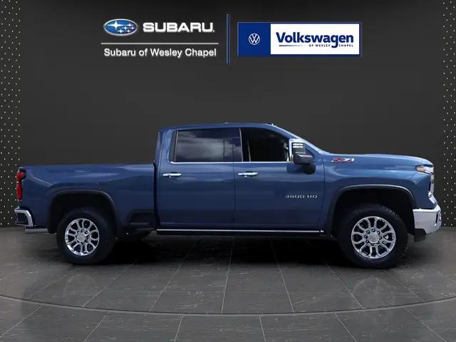 2025 Chevrolet Silverado 3500HD 4WD Crew Cab Standard Bed LTZ