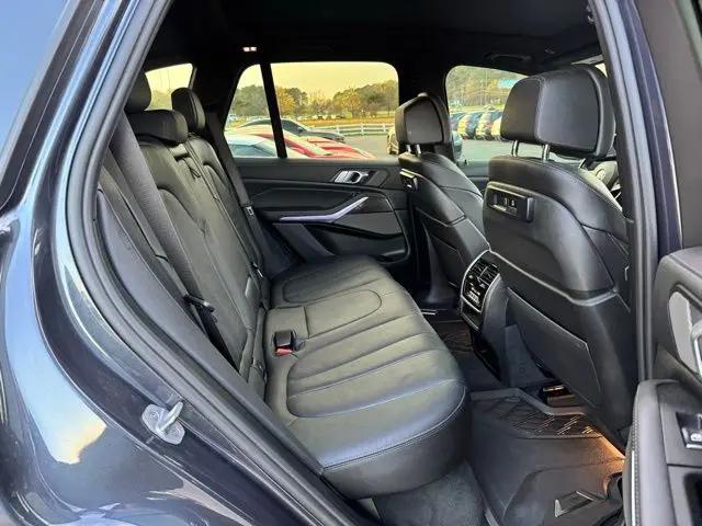 2021 BMW X5 M50i