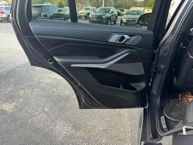 2021 BMW X5 M50i