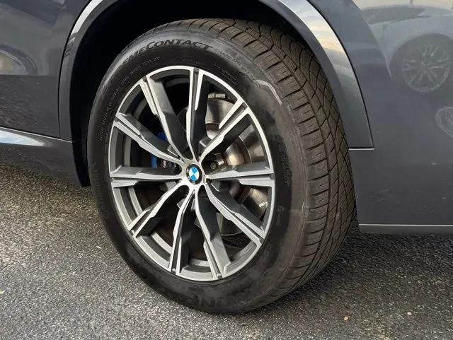 2021 BMW X5 M50i