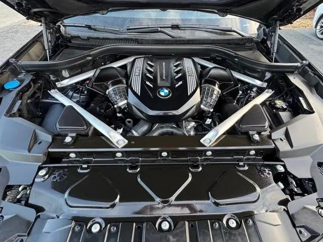 2021 BMW X5 M50i