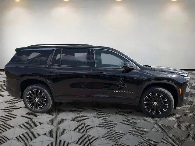 2026 Chevrolet Traverse FWD LT