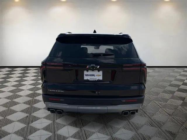 2026 Chevrolet Traverse FWD LT