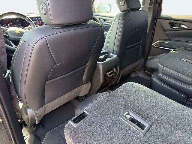 2026 Chevrolet Traverse FWD LT