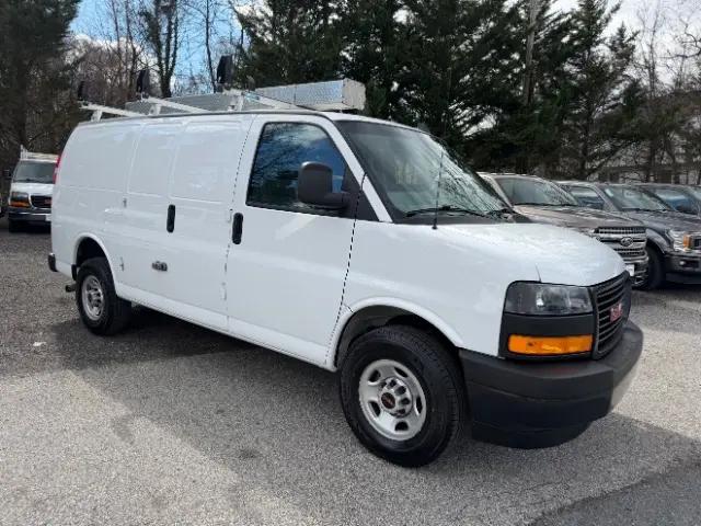 2022 GMC Savana Cargo RWD 2500 Regular Wheelbase Work Van