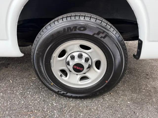 2022 GMC Savana Cargo RWD 2500 Regular Wheelbase Work Van
