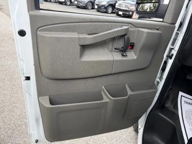 2022 GMC Savana Cargo RWD 2500 Regular Wheelbase Work Van