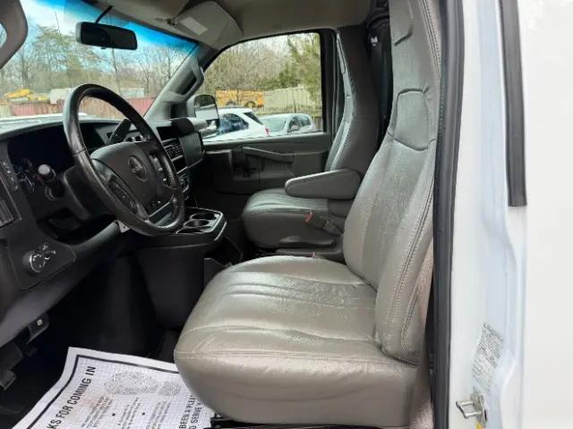 2022 GMC Savana Cargo RWD 2500 Regular Wheelbase Work Van