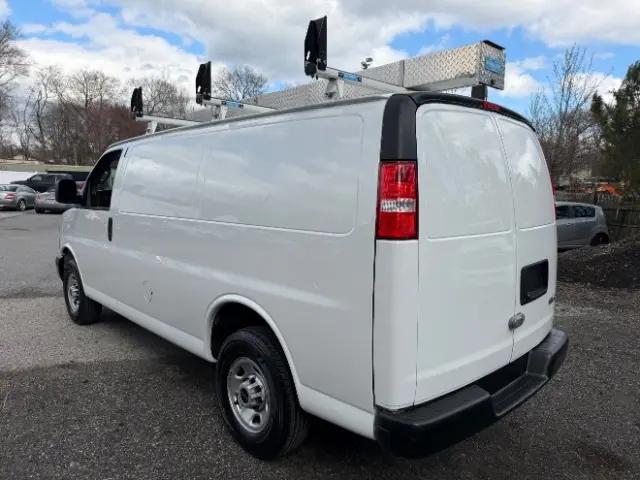 2022 GMC Savana Cargo RWD 2500 Regular Wheelbase Work Van