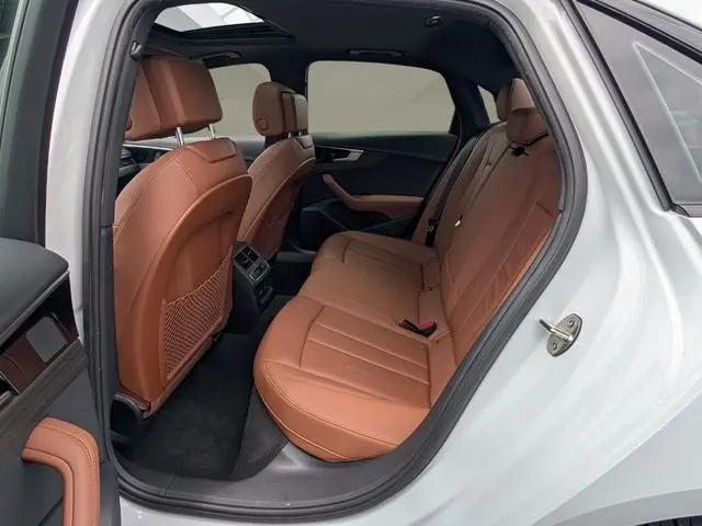 2022 Audi A4 Premium Plus 40 TFSI quattro S tronic