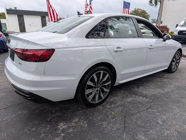 2022 Audi A4 Premium Plus 40 TFSI quattro S tronic
