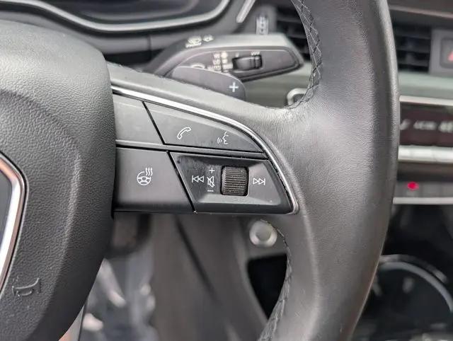 2022 Audi A4 Premium Plus 40 TFSI quattro S tronic