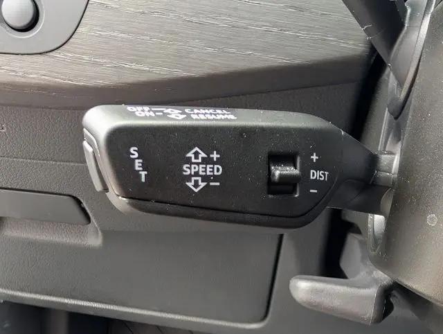 2022 Audi A4 Premium Plus 40 TFSI quattro S tronic