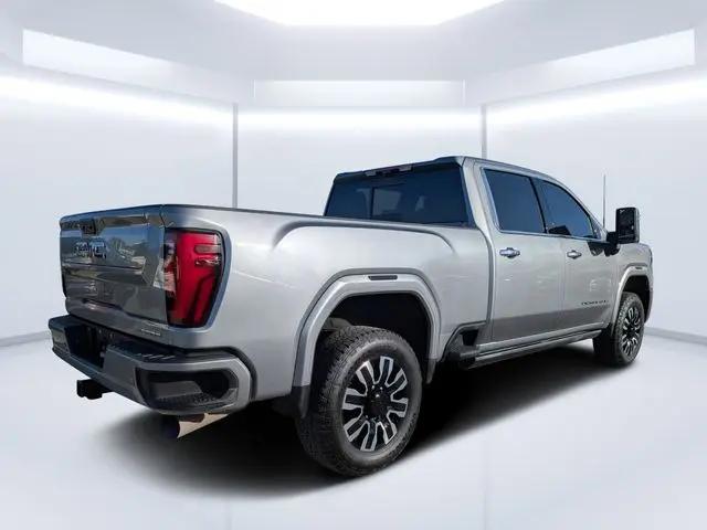2025 GMC Sierra 2500HD 4WD Crew Cab Standard Bed Denali Ultimate