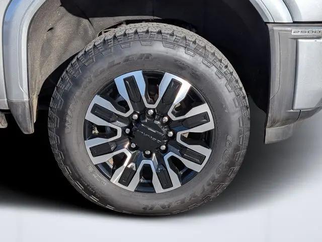 2025 GMC Sierra 2500HD 4WD Crew Cab Standard Bed Denali Ultimate
