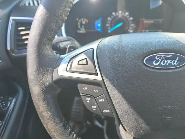 2017 Ford Edge Sport