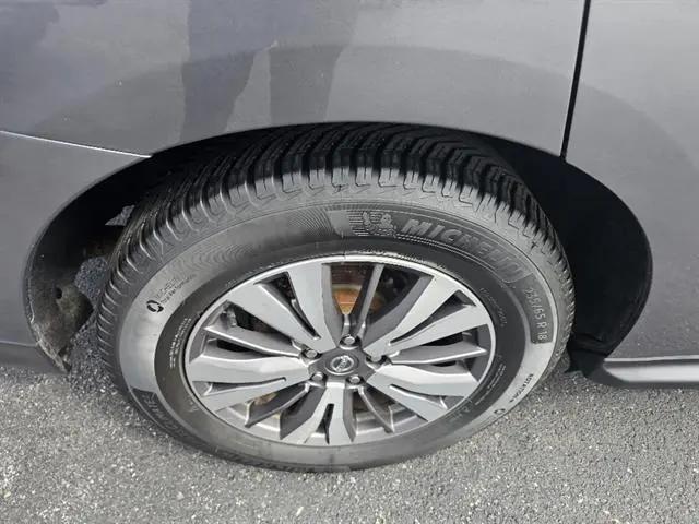 2019 Nissan Pathfinder SL