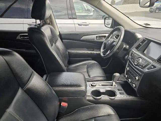 2019 Nissan Pathfinder SL